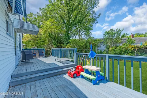 Exterior - 206 Midstreams Rd, Brick, NJ 08723 photo 5 of 13