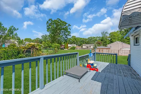 Exterior - 206 Midstreams Rd, Brick, NJ 08723 photo 3 of 13