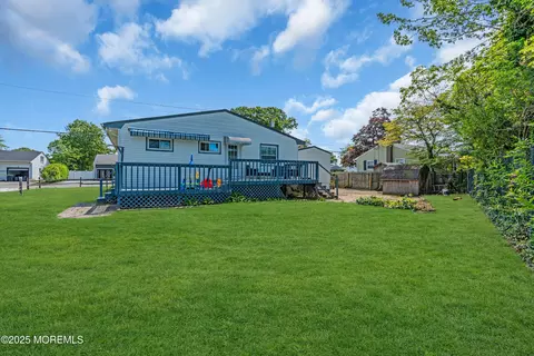 Exterior - 206 Midstreams Rd, Brick, NJ 08723 photo 9 of 13