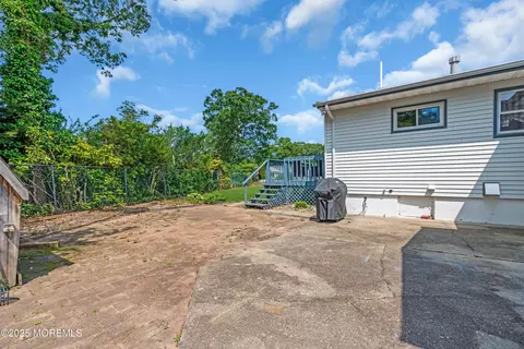 Exterior - 206 Midstreams Rd, Brick, NJ 08723 photo 11 of 13
