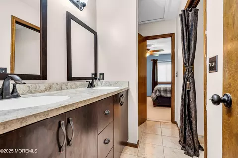 Bath - 1112 Sandra Pl, Brick, NJ 08724 photo 3 of 3