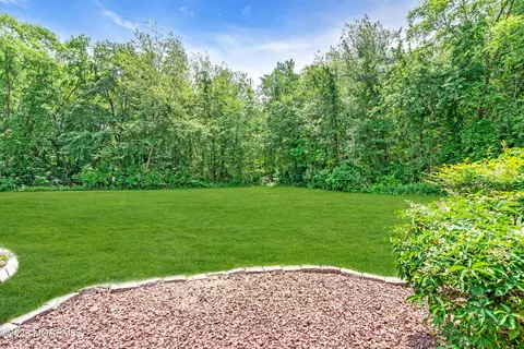 Exterior - 1112 Sandra Pl, Brick, NJ 08724 photo 7 of 9
