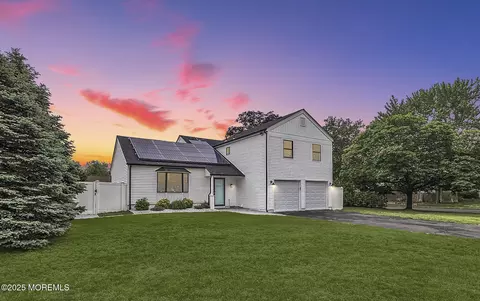 893 New Jersey Ave, Toms River, NJ 08753