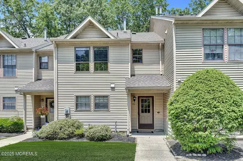 112 Azalea Cir, Jackson, NJ 08527