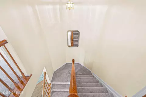 Entry Way - 3 Devon Ct, Monroe, NJ 08831 photo 5 of 6