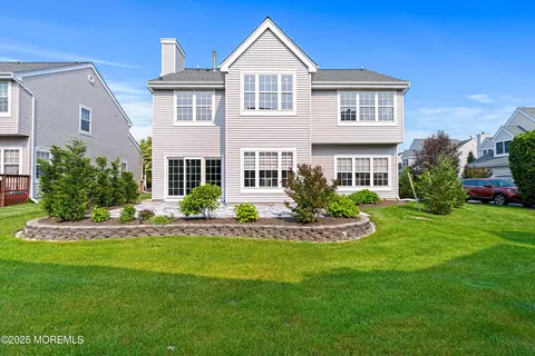 Exterior - 3 Devon Ct, Monroe, NJ 08831 photo 5 of 6