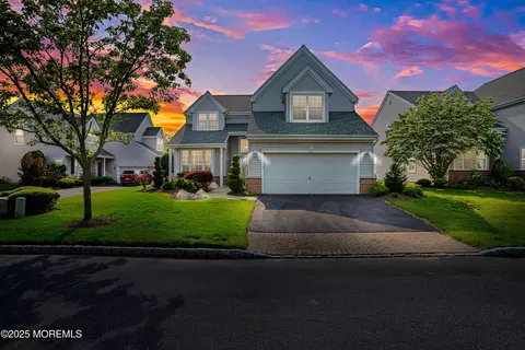 Exterior - 3 Devon Ct, Monroe, NJ 08831 photo 4 of 6