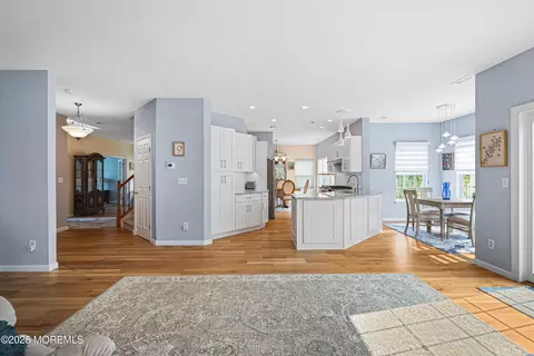 Entry Way - 3 Devon Ct, Monroe, NJ 08831 photo 1 of 6