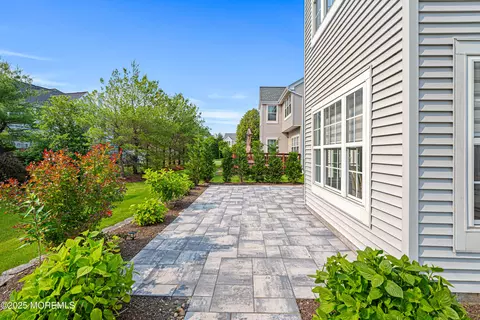 Exterior - 3 Devon Ct, Monroe, NJ 08831 photo 6 of 6