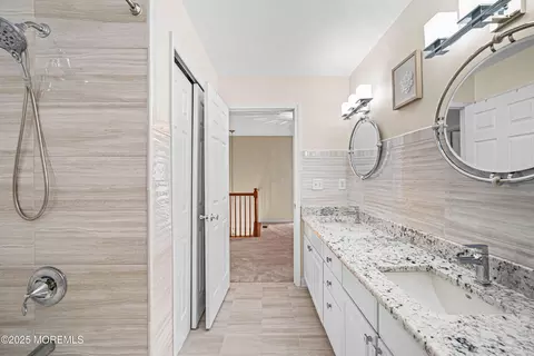 Bath - 3 Devon Ct, Monroe, NJ 08831 photo 3 of 7