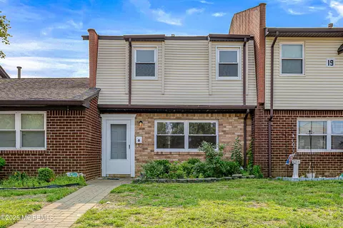 174 Esmeralda Ct, Brick, NJ 08724