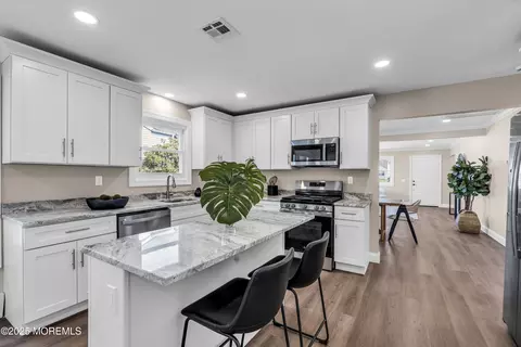 35 Doral Dr, Toms River, NJ 08757