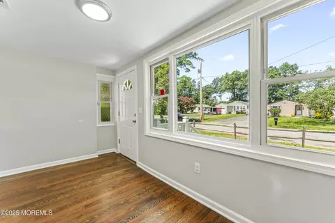 20 E 6th St, Howell, NJ 07731 photo 5