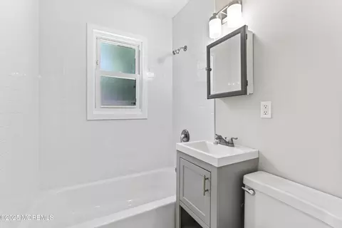 20 E 6th St, Howell, NJ 07731 photo 10