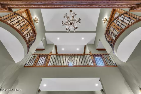 Entry Way - 13 Riverview Dr, Brick, NJ 08723 photo 3 of 6