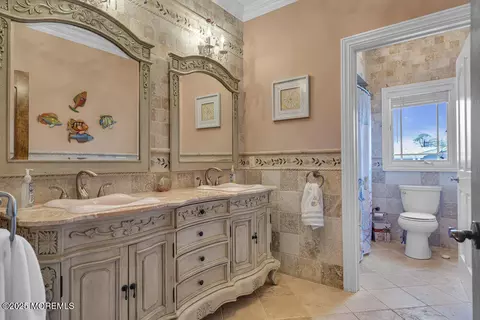 Bath - 13 Riverview Dr, Brick, NJ 08723 photo 5 of 7