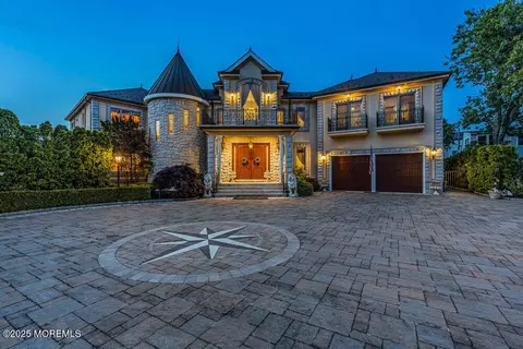 Exterior - 13 Riverview Dr, Brick, NJ 08723 photo 3 of 14