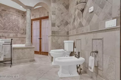 Bath - 13 Riverview Dr, Brick, NJ 08723 photo 4 of 7