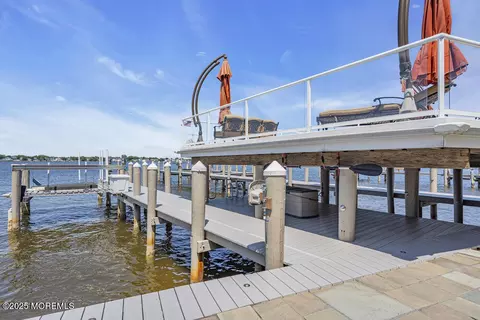 Exterior - 13 Riverview Dr, Brick, NJ 08723 photo 11 of 14