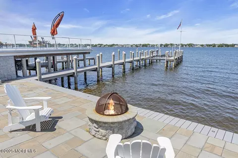 Exterior - 13 Riverview Dr, Brick, NJ 08723 photo 10 of 14