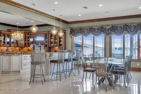Dining - 13 Riverview Dr, Brick, NJ 08723 photo 3 of 3