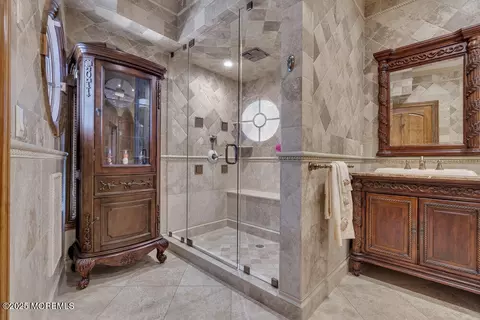 Bath - 13 Riverview Dr, Brick, NJ 08723 photo 3 of 7