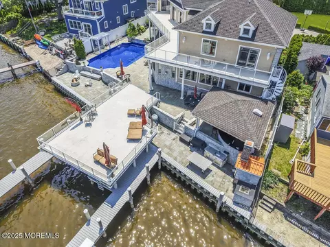 View/Area - 13 Riverview Dr, Brick, NJ 08723 photo 5 of 6