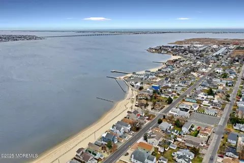 View/Area - 604 Anglesea Ave, Ocean Gate, NJ 08740 photo 4 of 5
