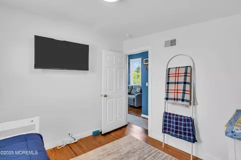 Bedroom - 604 Anglesea Ave, Ocean Gate, NJ 08740 photo 2 of 6