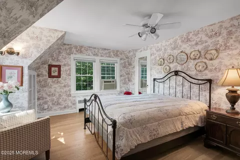 Bedroom - 14 Robin Rd, Rumson, NJ 07760 photo 1 of 3