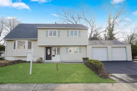 620 S Laurel Ave, Hazlet, NJ 07730