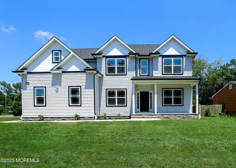 801 Commonwealth Blvd, Toms River, NJ 08757