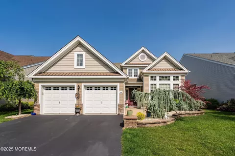 100 Arborridge Dr, Forked River, NJ 08731
