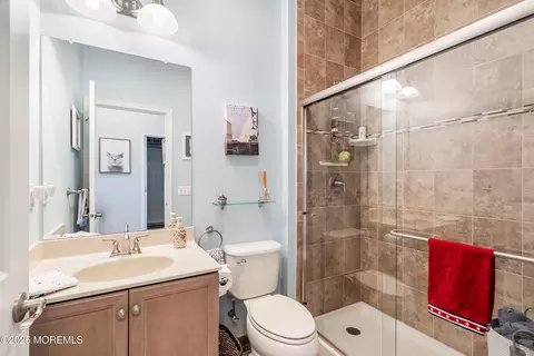 Bath - 100 Arborridge Dr, Forked River, NJ 08731 photo 1 of 2