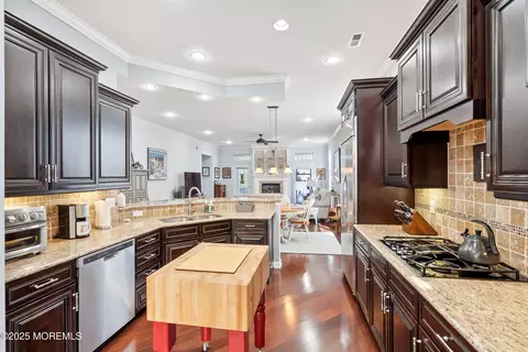 Kitchen - 100 Arborridge Dr, Forked River, NJ 08731 photo 2 of 7