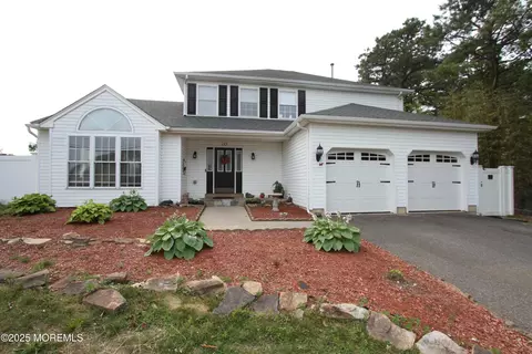 132 Sloop Rd, Manahawkin, NJ 08050