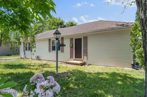 14 East Ave, Atlantic Highlands, NJ 07716