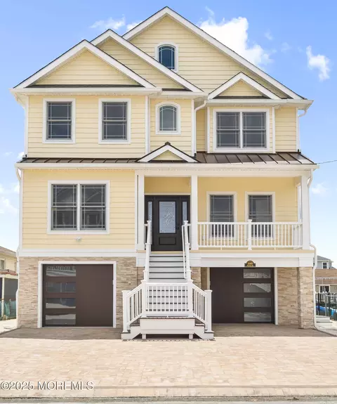 3461 Maritime Dr, Toms River, NJ 08753