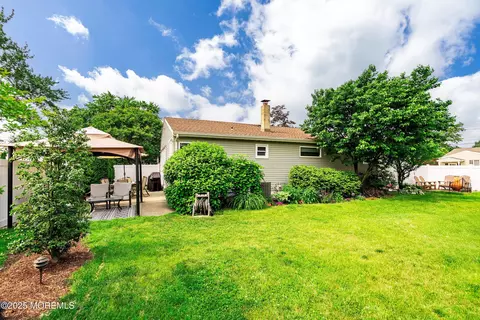 5 E Jack St, Hazlet, NJ 07730 photo 21