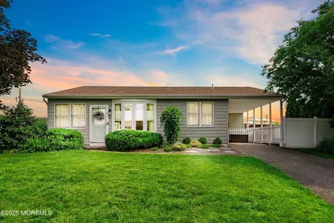 5 E Jack St, Hazlet, NJ 07730 photo 28