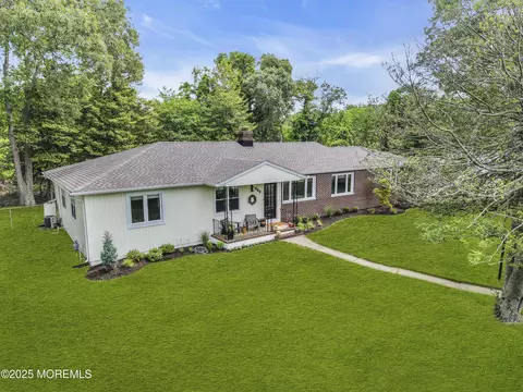 392 Constitution Dr, Forked River, NJ 08731