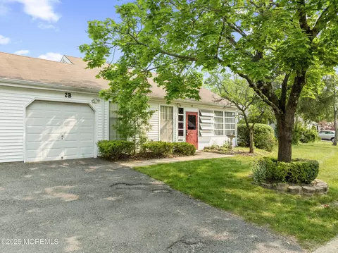 2 Poppy Ct # B, Lakewood, NJ 08701