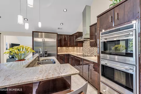Kitchen - 635 Winding River Rd, Brick, NJ 08724 photo 8 of 8