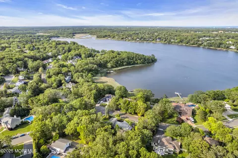 View/Area - 635 Winding River Rd, Brick, NJ 08724 photo 7 of 11