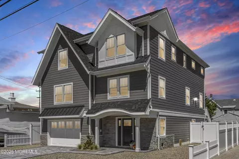 23 Washington Ave, Lavallette, NJ 08735