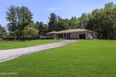 174 Ellisdale Rd, Allentown, NJ 08501