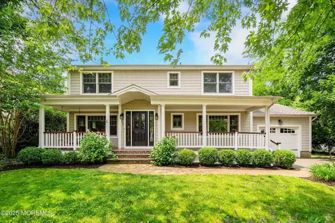 66 Maple Ave, Fair Haven, NJ 07704