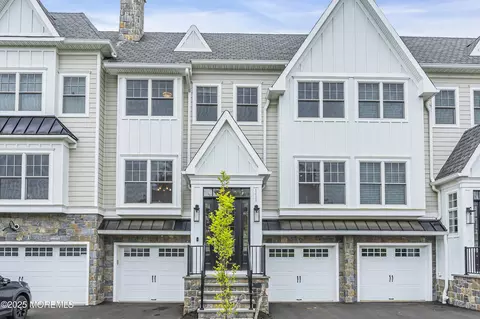 111 Eagle Way, Eatontown, NJ 07724