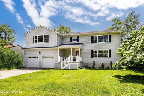 65 Capri Dr, Brick, NJ 08723
