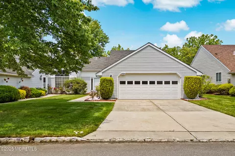 642 Madison Dr # B, Monroe, NJ 08831